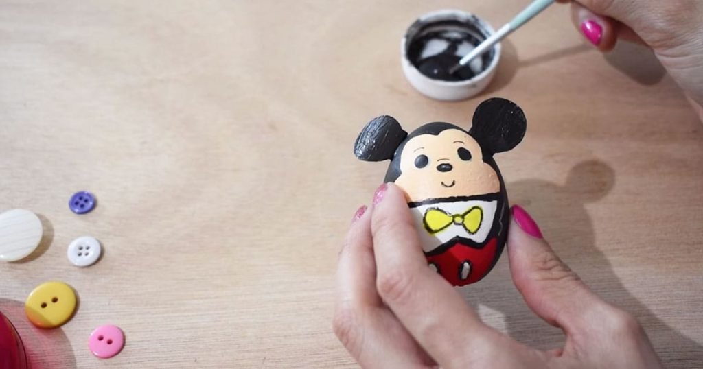 Cómo decorar huevos de pascua de mickey